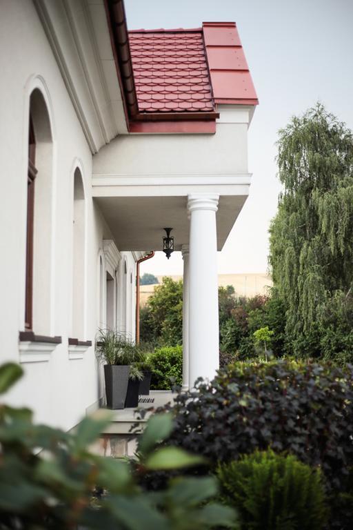 Prestige Bed and Breakfast Wierzchowisko Eksteriør billede