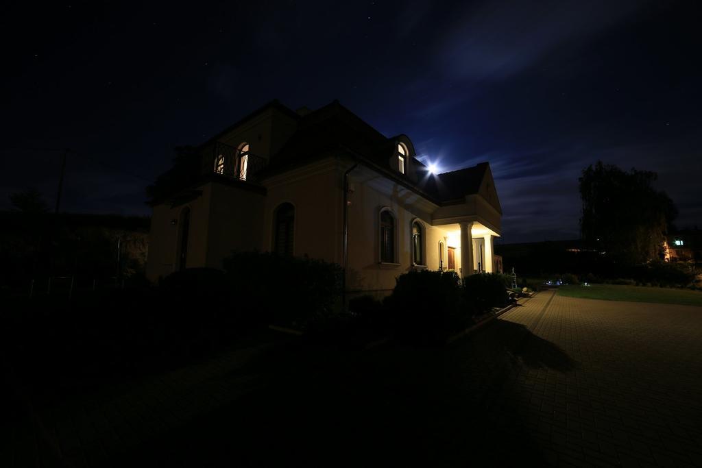 Prestige Bed and Breakfast Wierzchowisko Eksteriør billede
